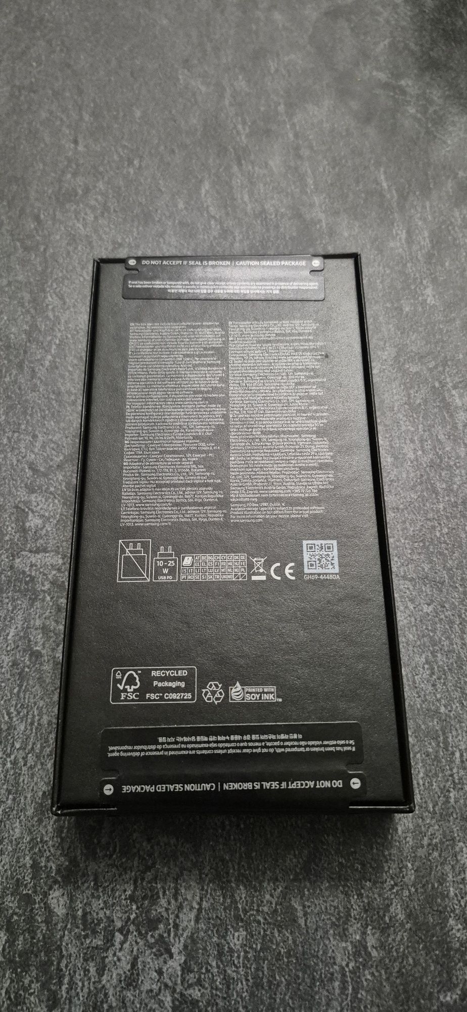 Samsung Galaxy S24FE NOU, GRAPHITE

Pret