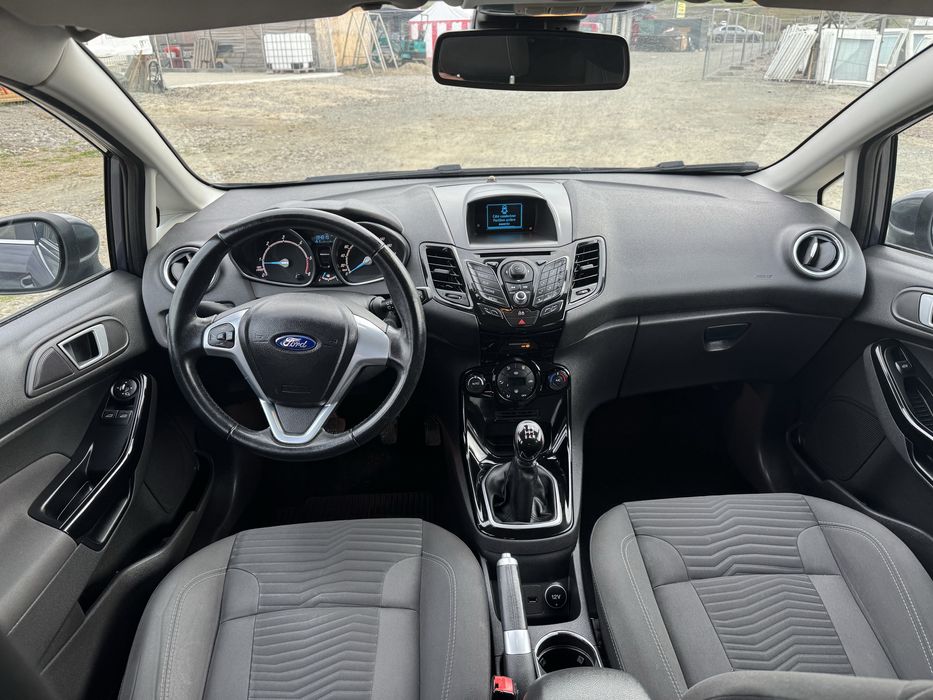Ford Fiesta 1.6CDTI An:10/2013  4650€ NEG