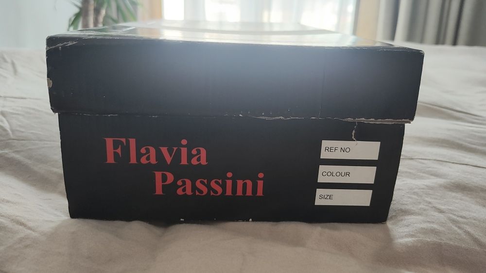 Pantofi negri Flavia Passini