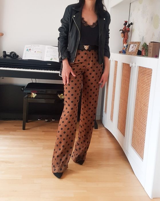 Pantaloni zara noi cu eticheta satin buline xs