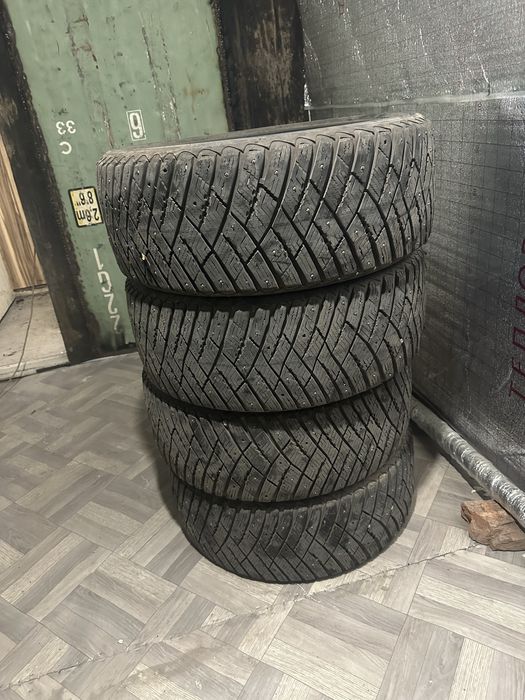 Зимние шины Goodyear Ultra Grip Ice Arctic 245/45/ R19 102T