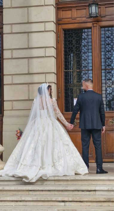 Vand Rochie De Mireasa