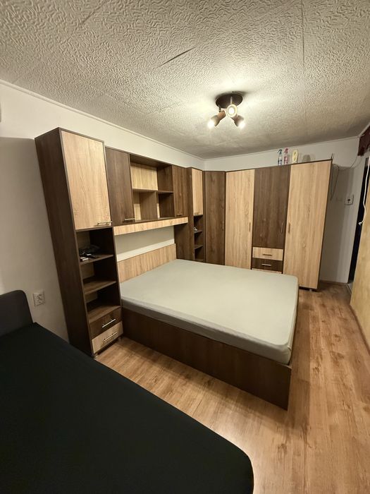 Închiriez garsonieră