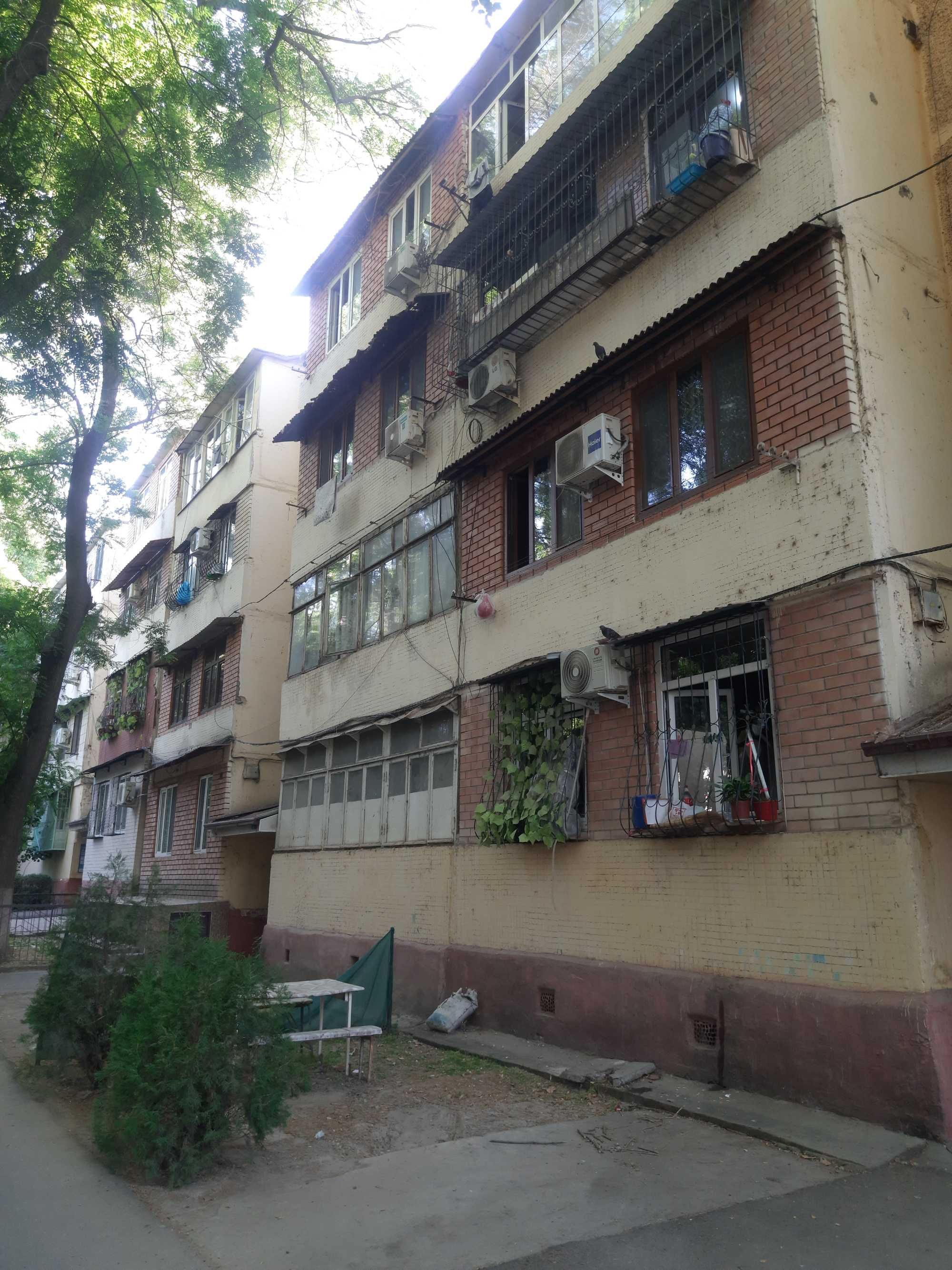 Чиланзар 5 квл. Панельный дом. 2\4\4. Метро Новза. TR