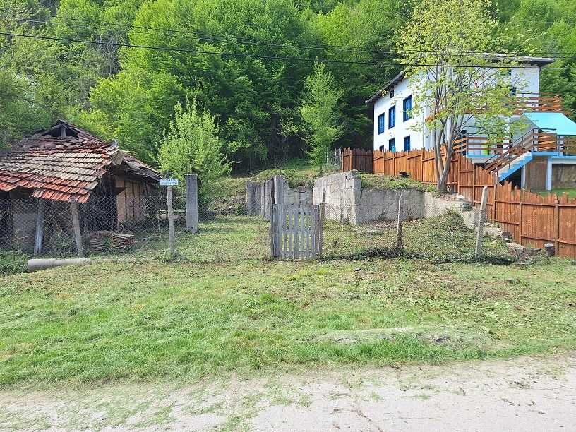Продава УПИ в с.Енчовци, общ. Трявна/Плачковци