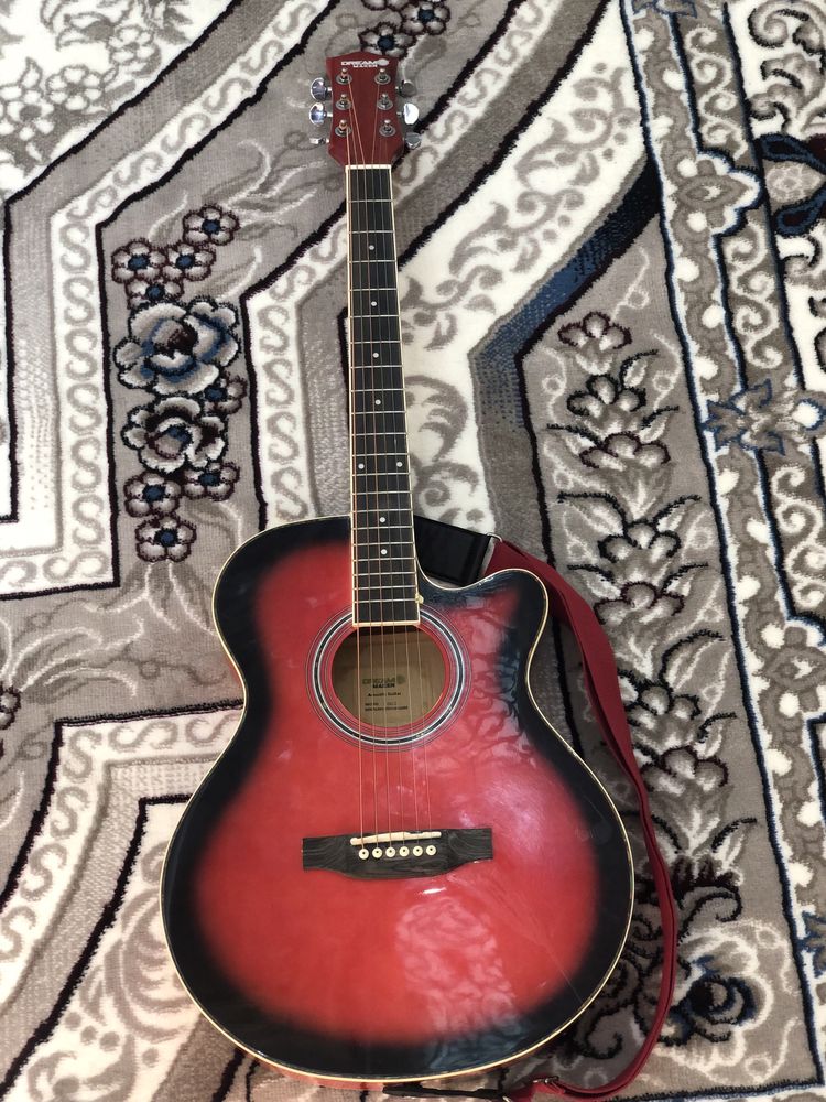 Gitara narxi 900.000ming arginal bilan 1/1