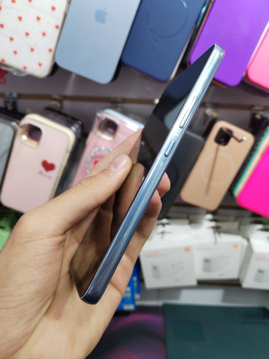 Samsung A53 6/128 ideal