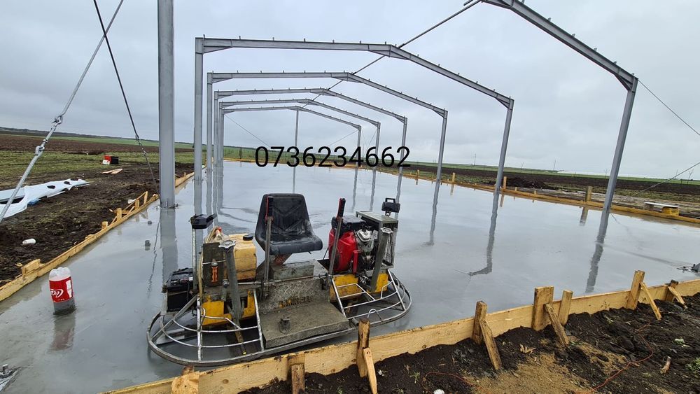 Vand hala pe structura metalica 450mp2 invelita cu panouri sandwich