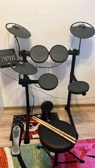 Vând set de tobe electroniceYamaha DTX430