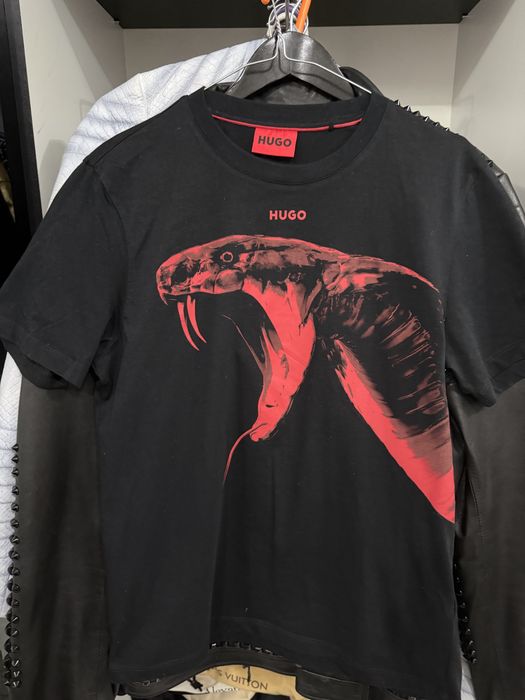 Tricou Hugo Negru/Rosu