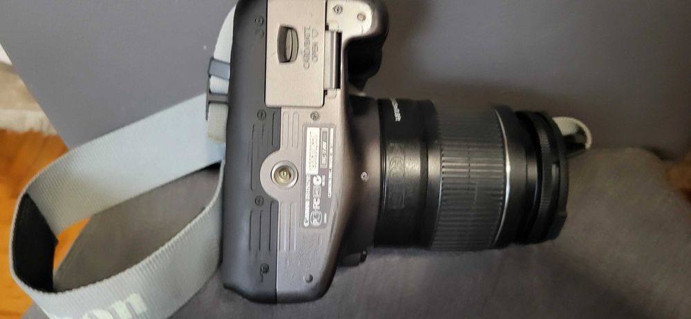 Canon EOS 1100D 12.2Mp Aparat foto fuctional