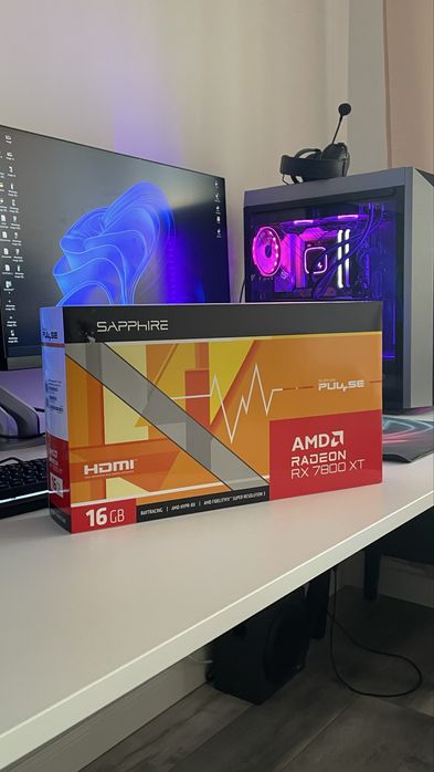 Placa video AMD RX 7800 XT 16 GB