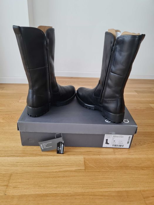 2 perechi de cizme Ecco pentru femei, marimea 38, stare excelenta