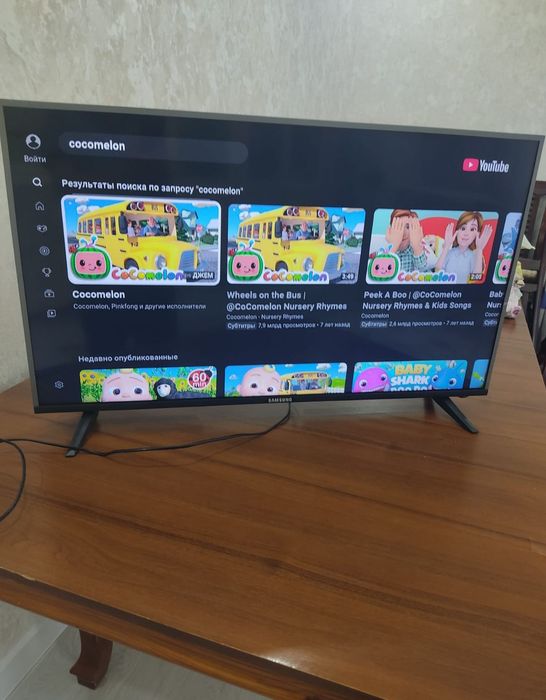 Смарт телевизор Samsung 81 см WiFi YouTube