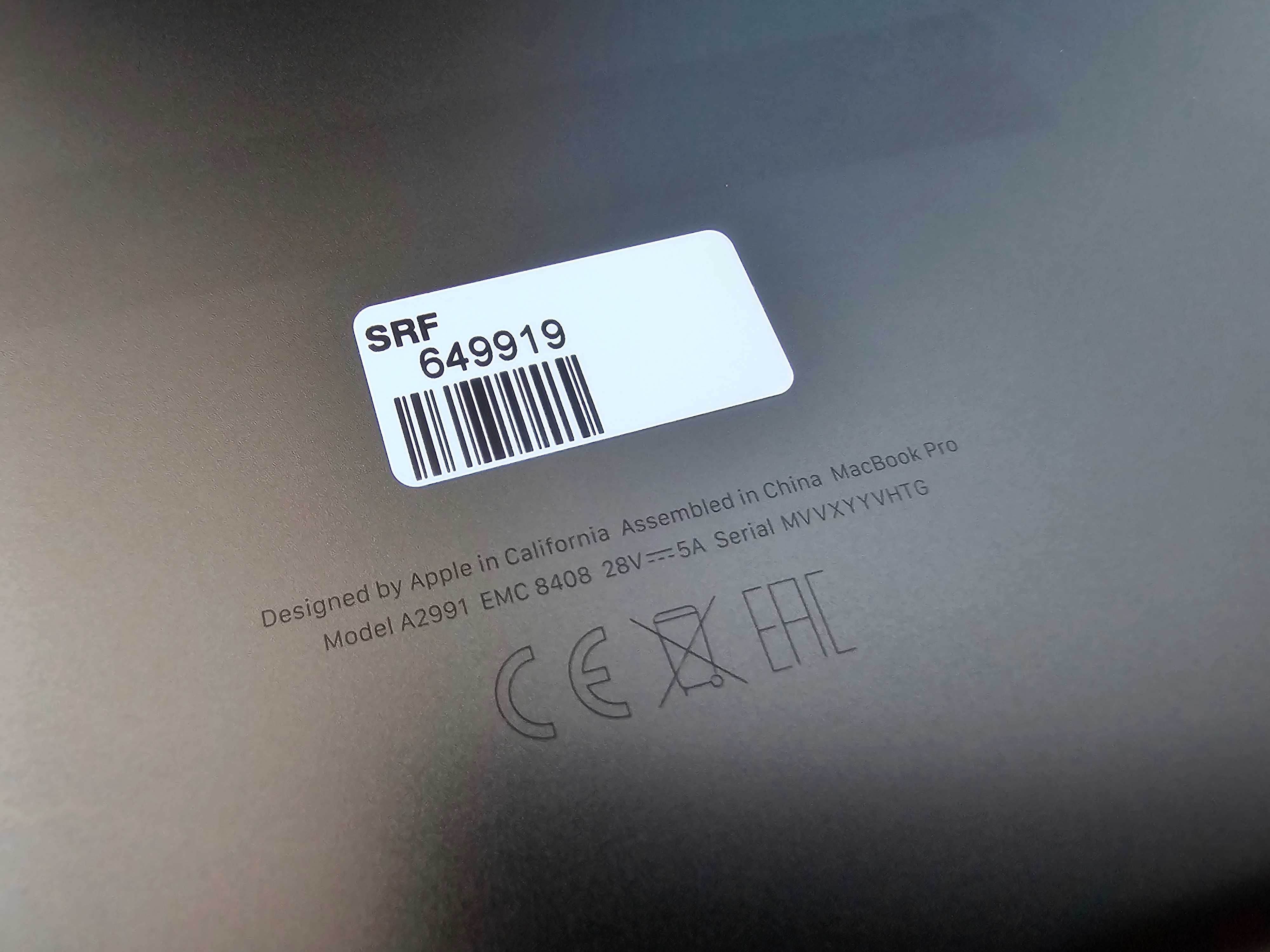 MacBook Pro (16-inch, Nov 2023 M3) / Заключен - Icloud