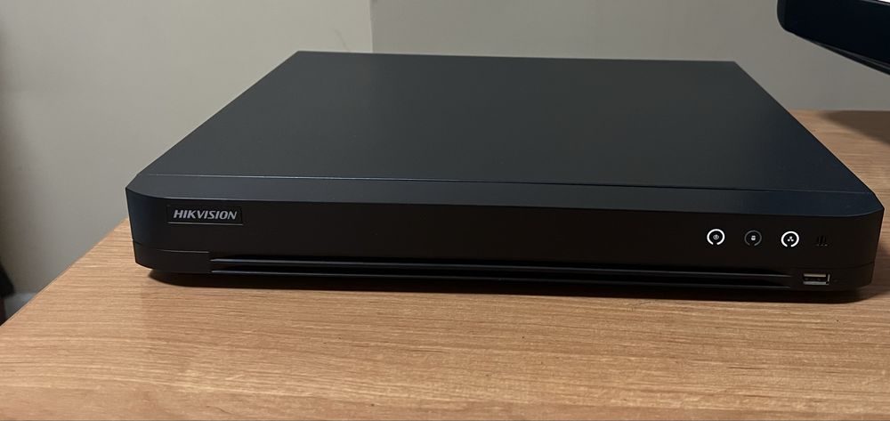 Видеорегистратор Hikvision Turbo HD DVR 7200 Series