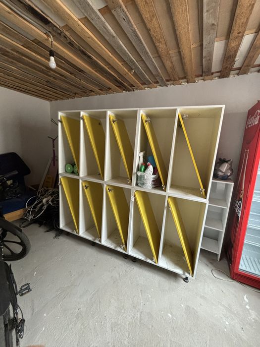 Продам шкаф новые исползовался немного торг есть