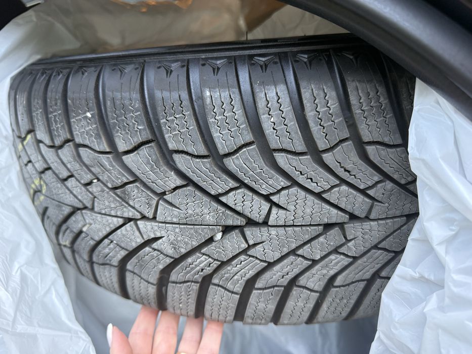 KUMHO winter 205/55/R 16 ДОТ 2024 г , 350 лв комплект