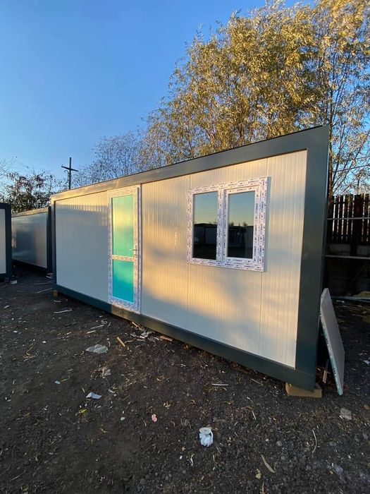 Vând containere modulare