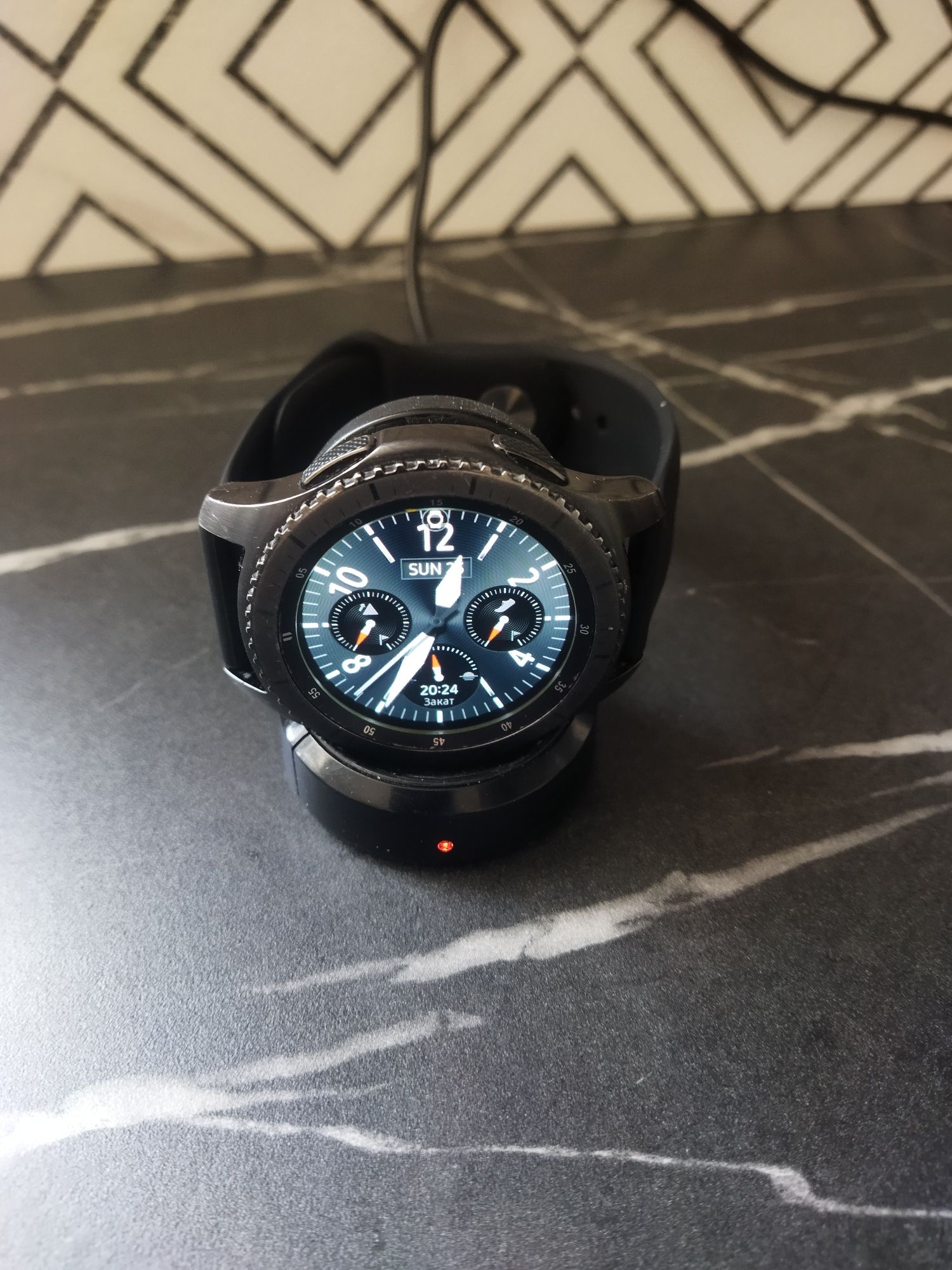Смарт часы Samsung Gear S3
