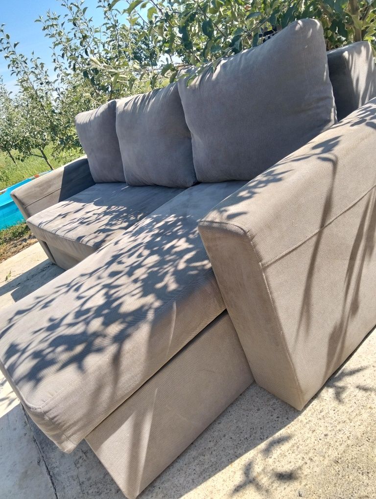 Canapea extensibila