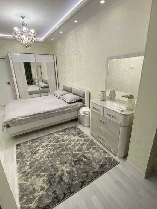 СРОЧНО!Караташ продается 2х комн/2-этаж квартира.80м2 Спец.план