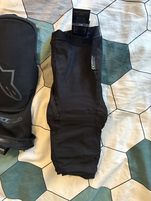 Наколенки/Налакътници за Downhill biking/колоездене на alpinestars