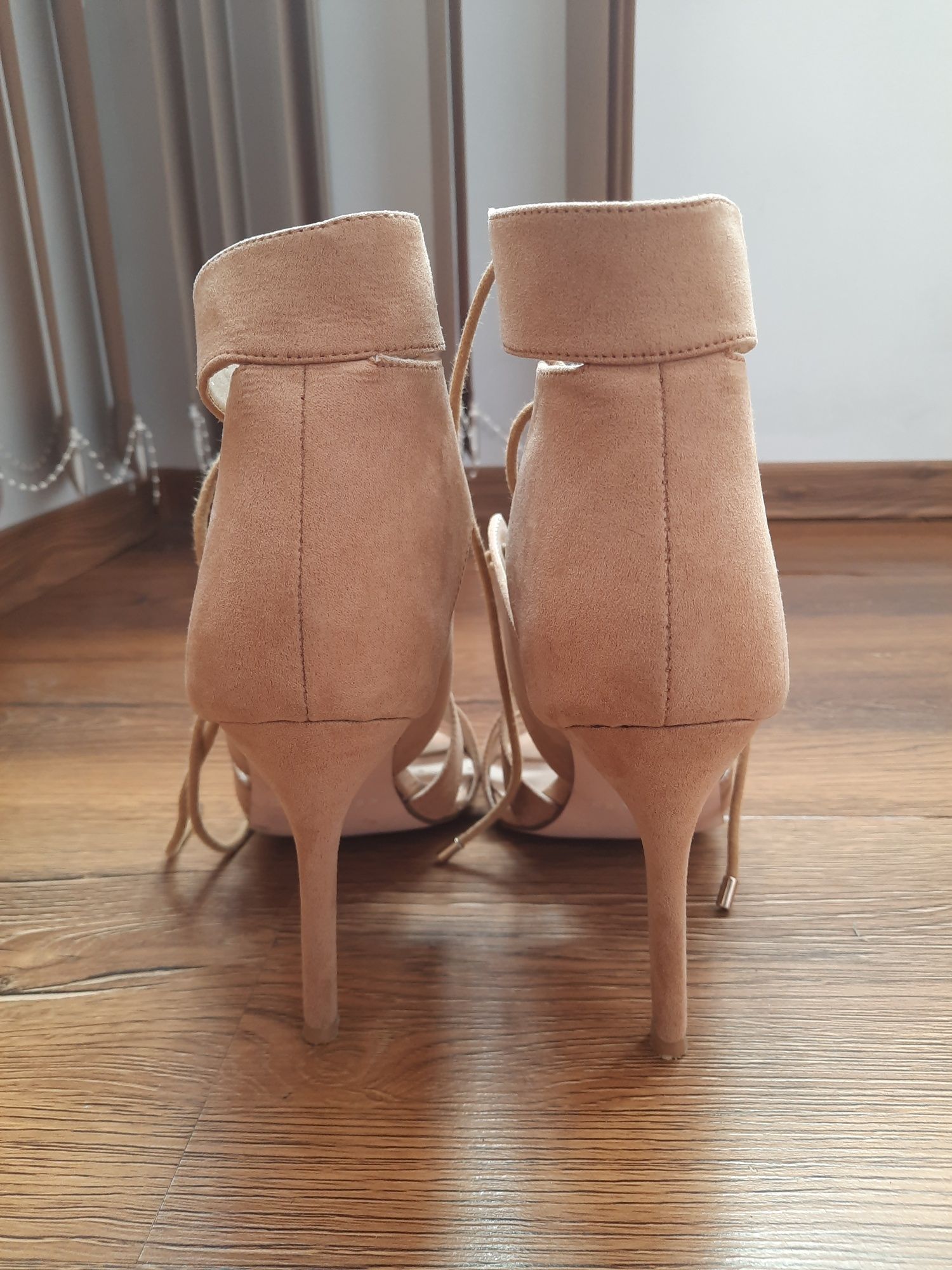 Sandale Reserved bej/nude