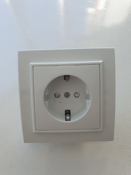 Продаются новые розетки