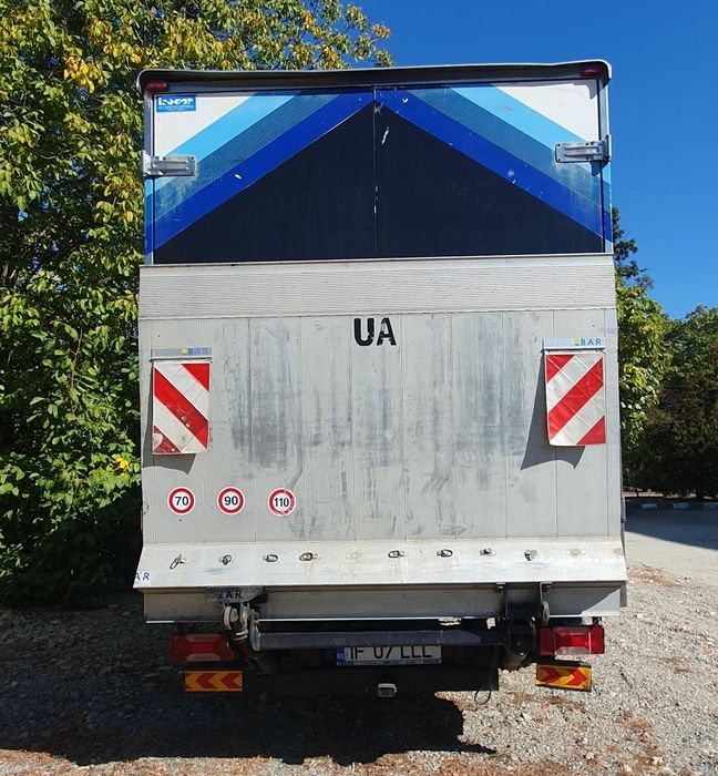 Autoutilitara Iveco 2015 3000cm cu Trapa,Dormitor cu  pat