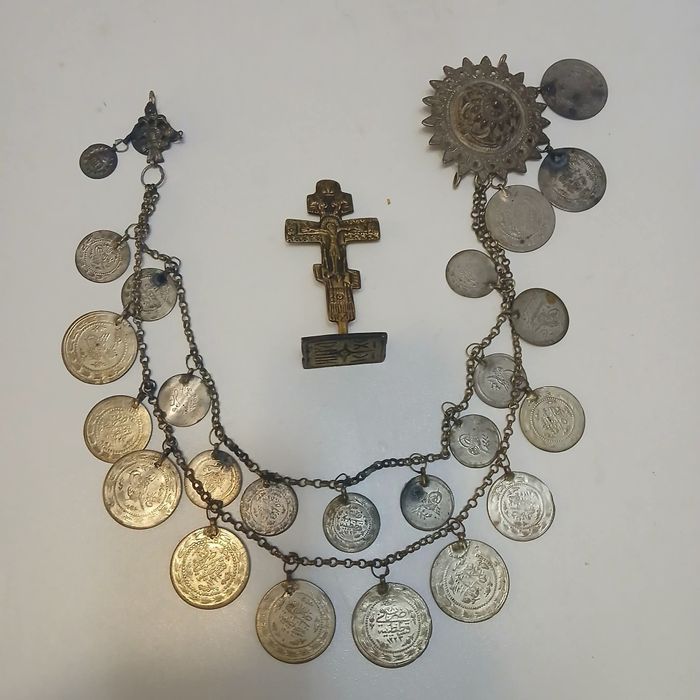 Автентичен възрожденски кюстек/синджир и кръст