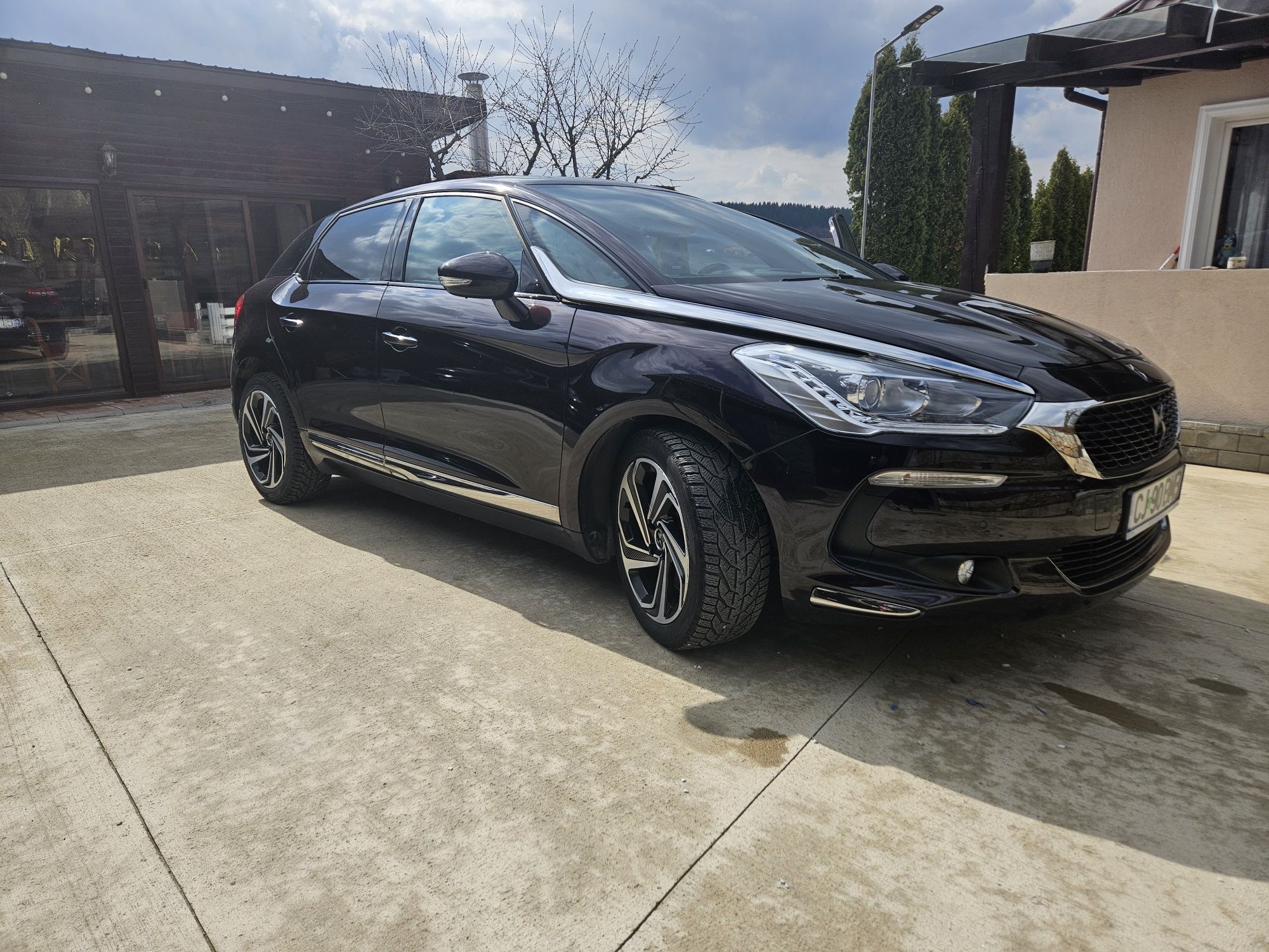 De vanzare DS 5 stare excelenta