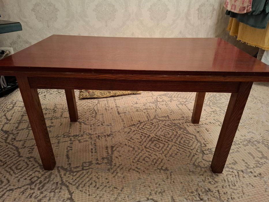 Стол письменный .