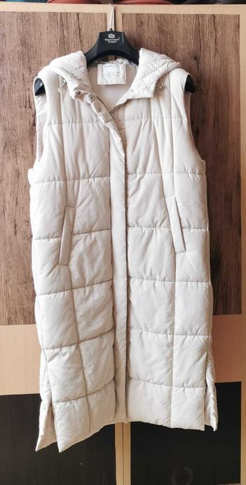 Дамски дълъг елек с качулка