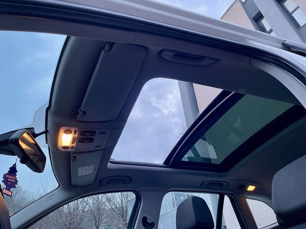 BMW X1  -panoramic