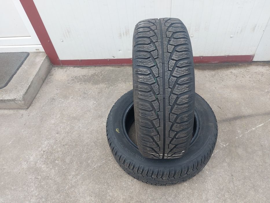 135 lei bucata! Doua anvelope M+S/IARNA 205 55 16 Uniroyal! 7 mm
