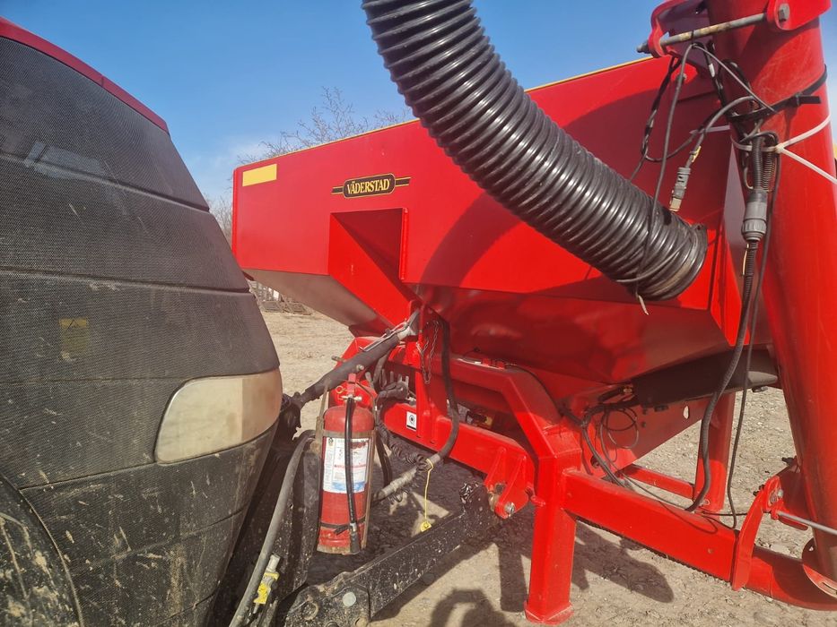 Semănătoare prășitoare VADERSTAD TEMPO V8