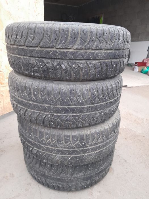 Зимние шипованные шины