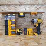 Milwaukee Bosch DeWalt Makita Държач Стойка за Стена за Батерия 6бр