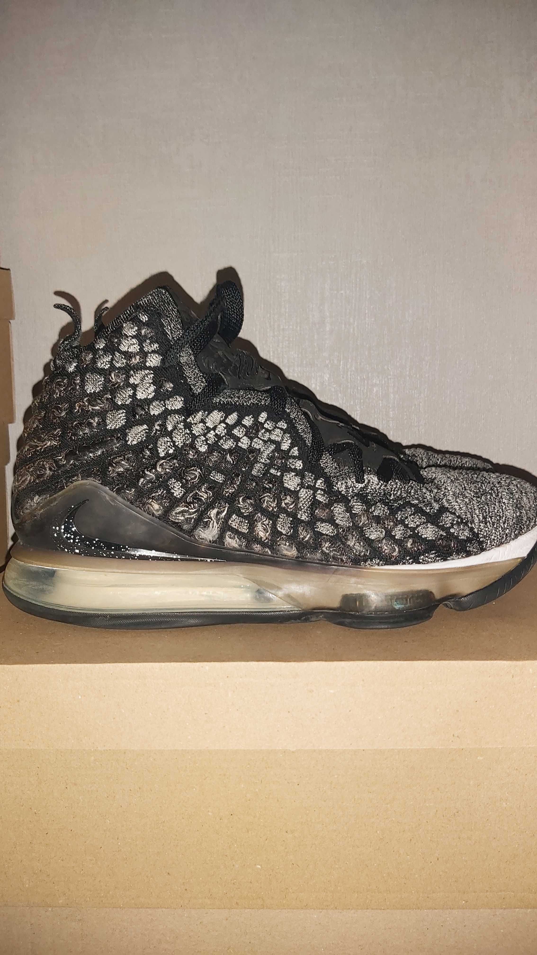 Nike LeBron 17 - Номер 41
