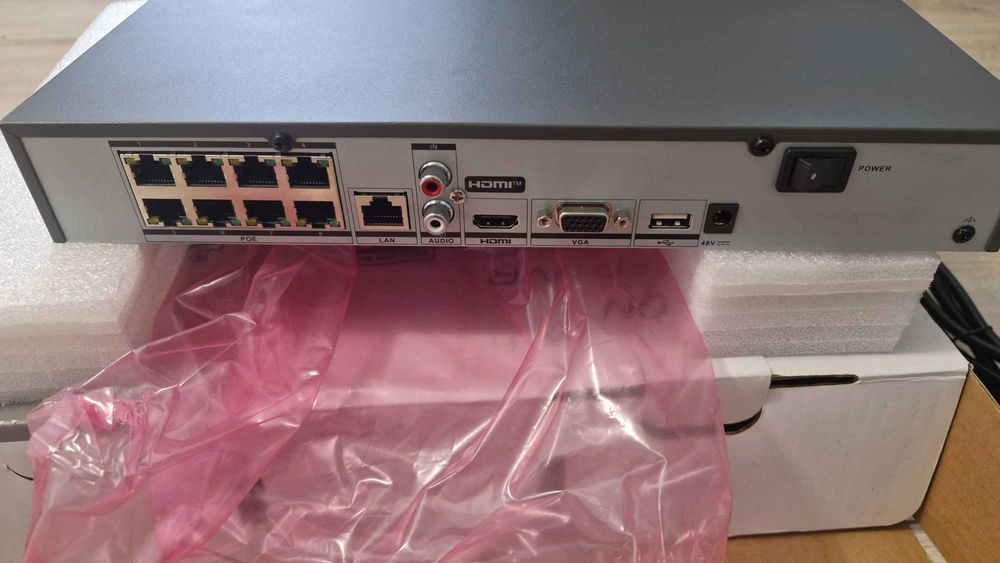 NVR Hikvision DS-7608NXI-K1/8P