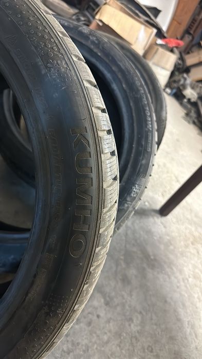 Kumho WP72 Wintercraft 265/40/20 зимни