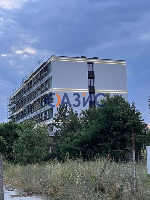 Продава се Двустаен апартамент в к.к. Слънчев бряг - 50 кв.м за 1946 €/кв.м - Снимка #12