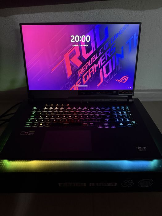 Лаптоп ASUS ROG Strix G713