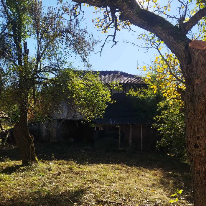 Продавам къща в село Микре