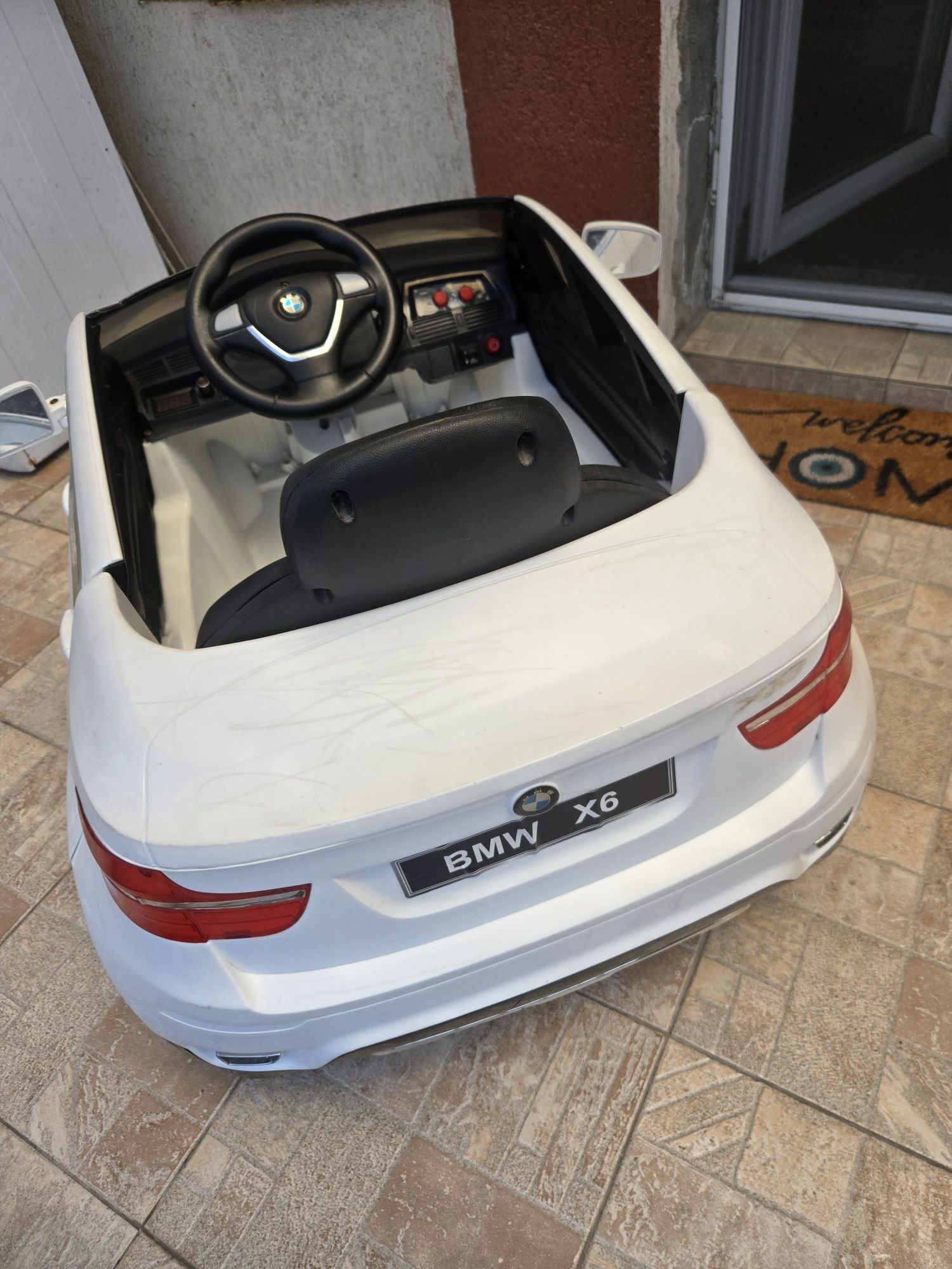 Детска акумулаторна кола BMW X6