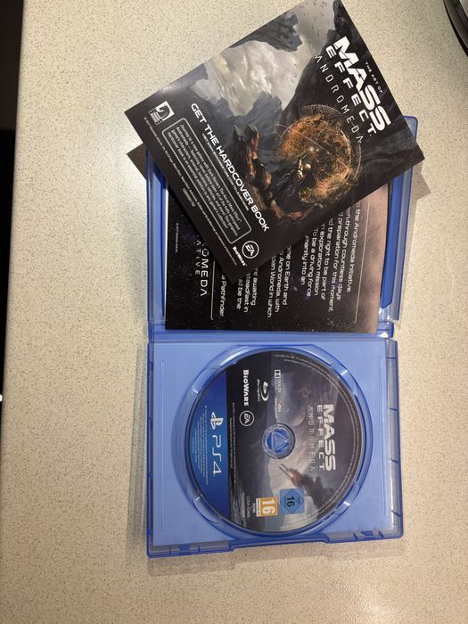 Продавам игра,, Mass effect “ за PlayStation4