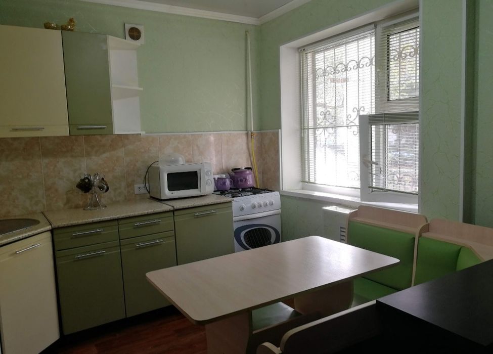 Срочно продам под бизнес 2х комнатную квартиру