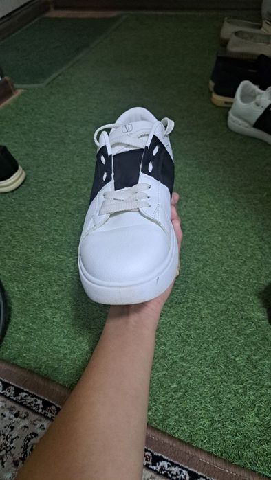 Ойог кийим Valentino