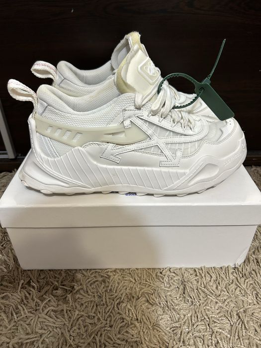 Adidasi Off White Odsy